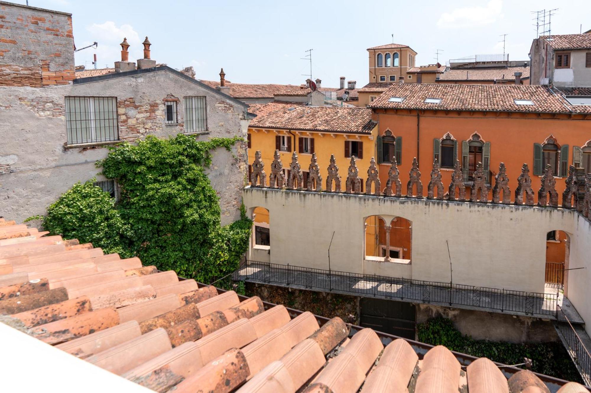 Palazzo Delle Guglie - Residenze Aparthotel Verona Exterior foto